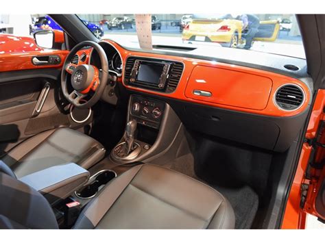 2019 Volkswagen Beetle: 117 Interior Photos | U.S. News