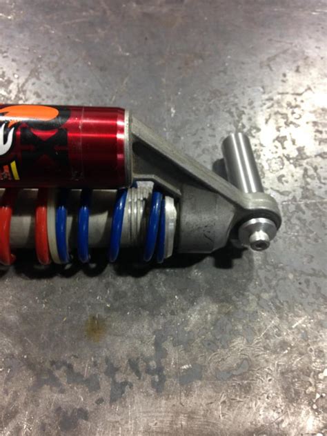Repairing Top Shock Mount Air Cooled