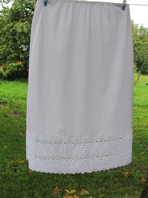 Vintage Half Slip Lingerie White SÜDTRIKOT Petticoat Gem