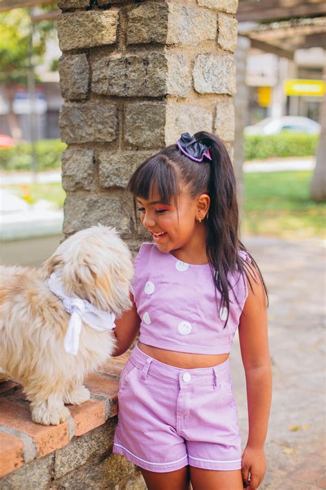 Kids Petting a Chow Chow Dog · Free Stock Photo