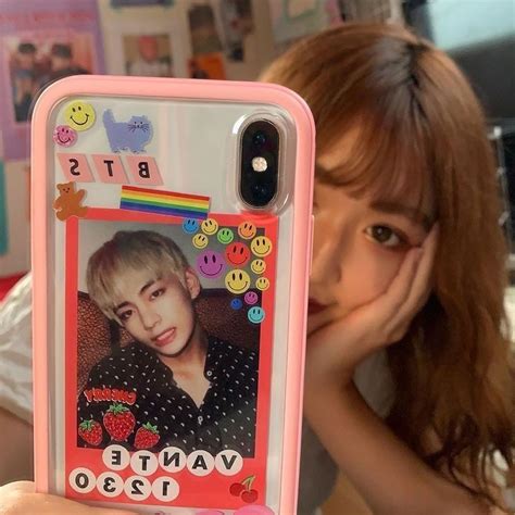 Pin De Cassie Em Kpop Phone Case Ideas Celulares Iphone Iphone Capa