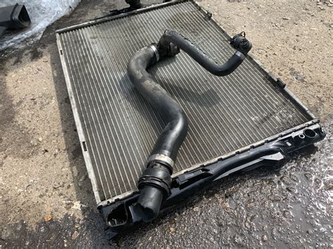 Течь антифриза с верхнего патрубка и новый радиатор — BMW 3 series (E90 ...