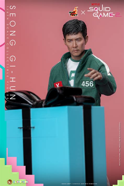 Hot Toys TMS153 Squid Game 2 1 6th Scale Seong Gi Hun Collectible Figure Ship Q1 Q2 2026