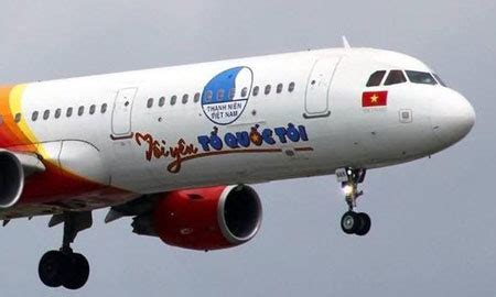 Xem xét xử phạt Vietjet diễn bikini trên chuyên cơ chở U23 Việt Nam Tạp chí Đẹp