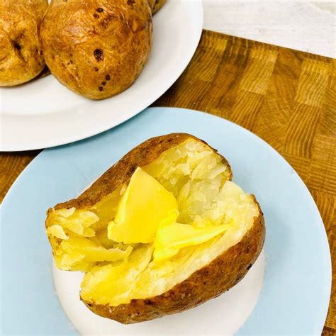 How To Cook Jacket Potato In Air Fryer Daisies And Pie