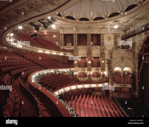 ENGLISH NATIONAL OPERA LONDON COLISEUM Stock Photo - Alamy