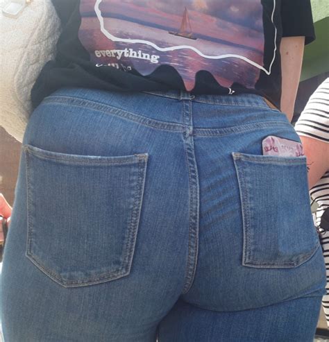 Redhead Thicc Ass In Tight Jeans Tight Jeans Forum