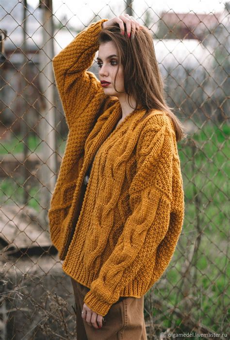 Бомберы: Женский вязаный бомбер крупной вязки цвета горчица – заказать ...