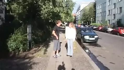 Une Blonde allemande à gros cul chevauche une grosse bite xHamster