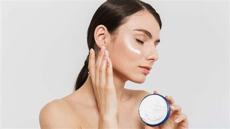 O que é o sérum facial e como usar o produto corretamente Descubra