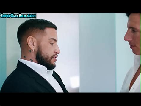 Semental Musculoso Y Tatuado Disfruta Del Anal A Pelo Con Su Novio XVIDEOS