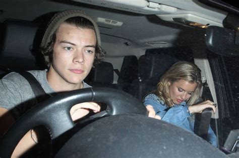Harry Styles Hot: Harry Styles Girlfriend