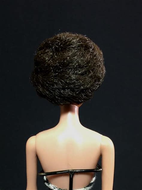 Lot VINTAGE BRUNETTE BUBBLECUT BARBIE WEARING BLACK WHITE STRIPE SWIMSUIT COMES IN ORIGINAL