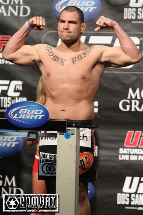 Ufc 146 Weigh In Photos Gallery For Dos Santos Vs Mir In Las Vegas