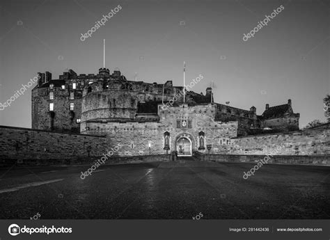 View of Edinburgh Castle in Scotland – Stock Editorial Photo © f11photo ...