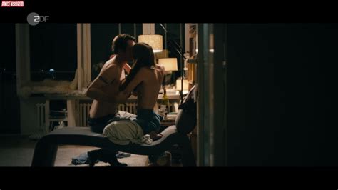 Melanie Straub Nude Pics Pagina 1