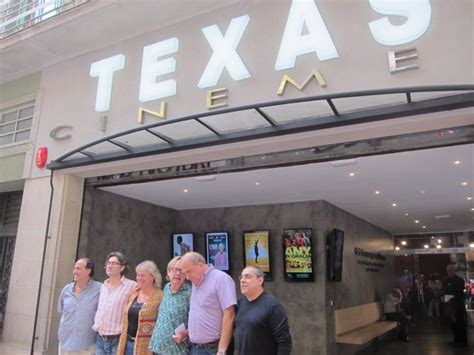 El Cineasta Ventura Pons Reabre Los Cines Texas De Gràcia