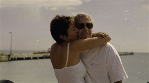 Ghislaine Maxwell Trial Accuser Once Saw Photo Of Maxwell Nude And