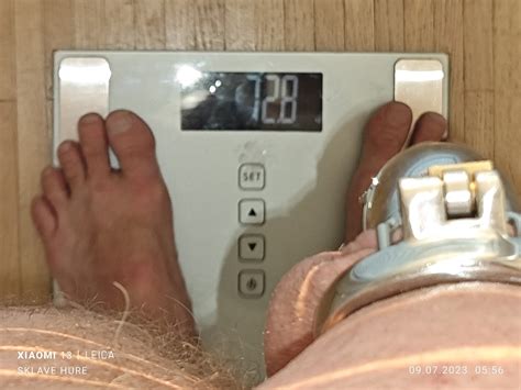 Weighing Cagecheck Fuck With The Plug On July Th Pics Xhamster