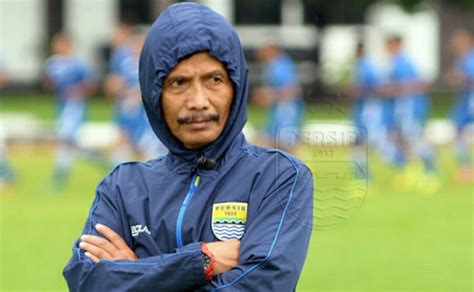 3 Calon Pelatih Baru Persib Pengganti Luis Milla Nomor 2 Bukan Sosok