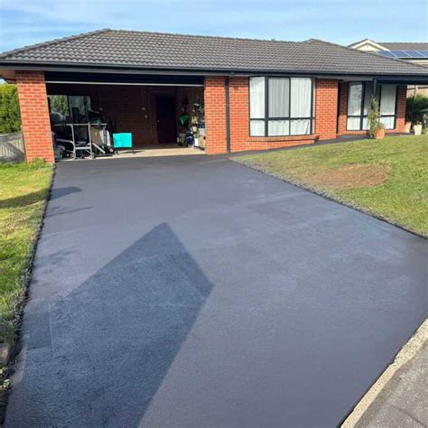 how much does it cost to repair concrete driveway