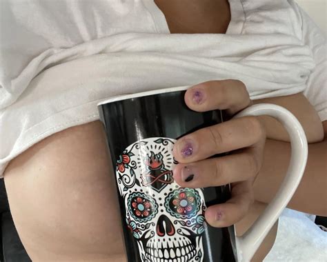 Good Morning Anal Loving Chubby Milf FREE Subs For Summer Can I Distract You From Your