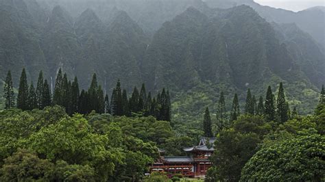 The Byodo-In Temple | Outdoor Project