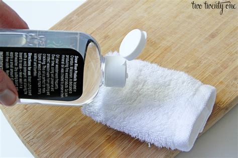 How to Oil a Cutting Board