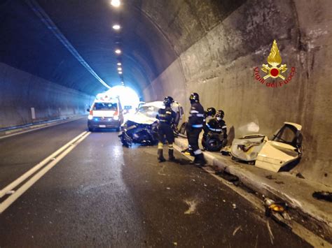 Incidente Sotto La Galleria Tra Spoleto E Valnerina Gravissima Enne