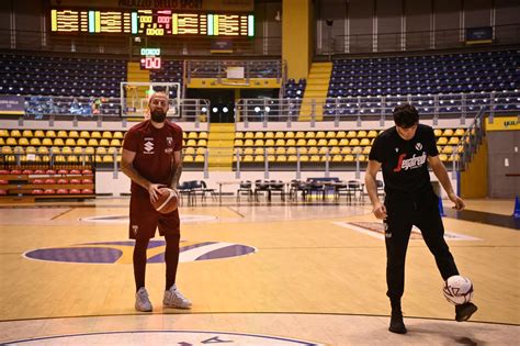 Milinkovic Savic Batte Teodosic Nel Duello Tra Schiacciate E Calcio