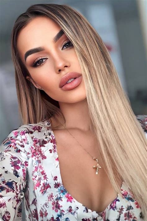 Beautiful Yulia Y O From Kharkov With Blonde Hair Id Ladadate