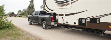 10 Helpful Tips - How to Tow a Trailer