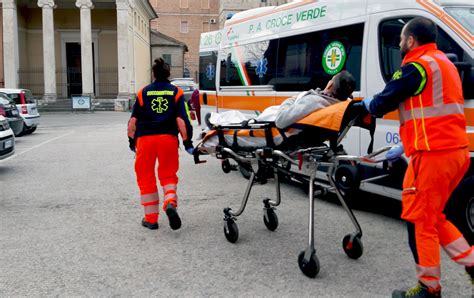 Ti Serve Una Ambulanza Ecco Cosa Devi Sapere Emergency Live