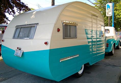 Vintage Travel Trailers - RV Lovers Direct