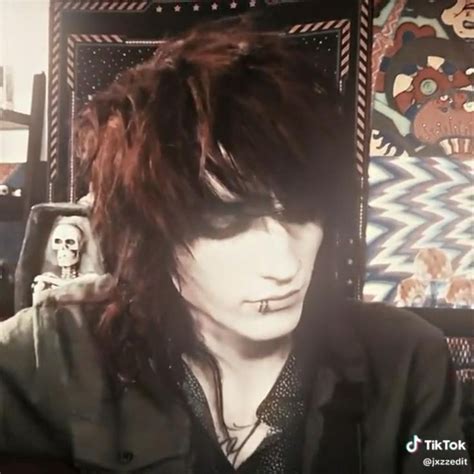 Johnnie Guilbert In Johnnie Guilbert Hot Emo Guys Emo Guys