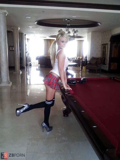 Kelly Surfer ZB Porn