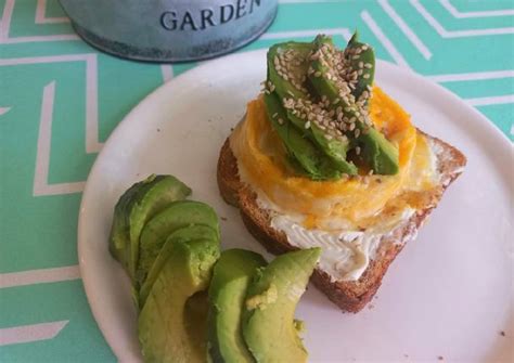 Tostada Con Palta Y Huevo Receta De Virginia Cookpad