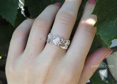 Кольцо ажурное с камнем купить в интернет-магазине Ювелир Лайф