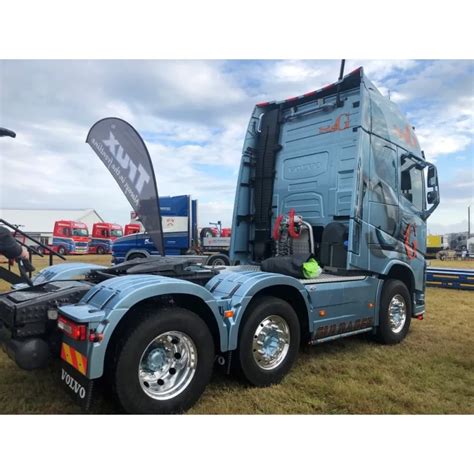 TEKNO 84994 Volvo FH04 Globetrotter XL Met 40ft Reefer Container