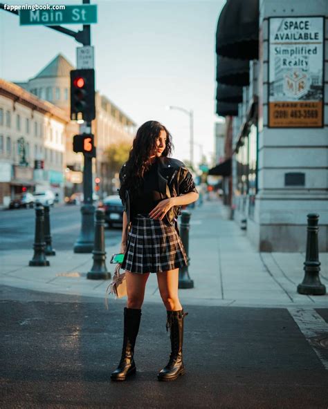 Elwa Saleh Elwasaleh Nude OnlyFans Leaks Fappening FappeningBook