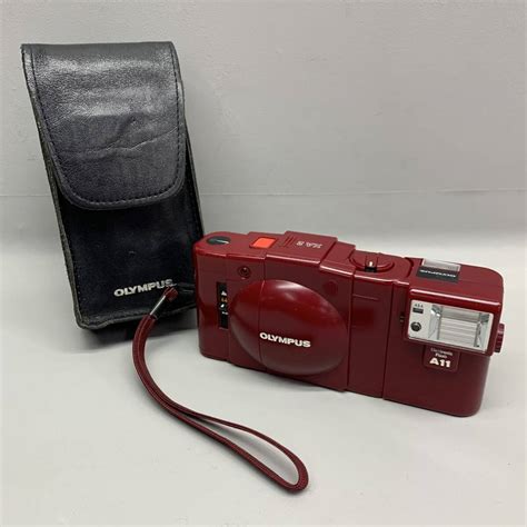 【傷や汚れあり】y ジャンク Olympus オリンパス Xa2 A11 コンパクトフィルムカメラ フラッシュ付き ケース付き レッド 赤