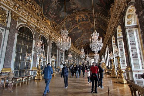 PHOTO: Hall of Mirrors, Versailles Palace, France