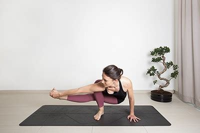 Grasshopper Yoga Pose Guide Yoga Poses You