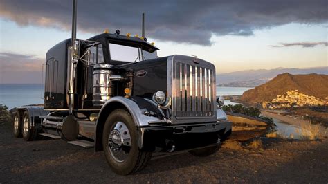 Detailed Peterbilt 579 Specs | A1 Auto Transport