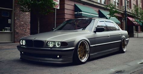 Wicked Stanced Bmw 7 Series E38 With 22inc Gold Rims