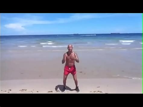 Maxxx Loadz Working Out At Beach In Fort Lauderdale Fl The Jersey Shore Porn Star Is In Fl