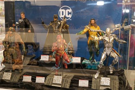 Hot Toys Dc Gamebase