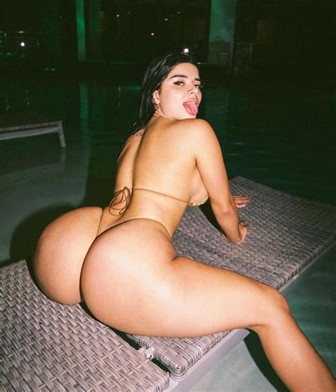 Ass Days Vol Shesfreaky