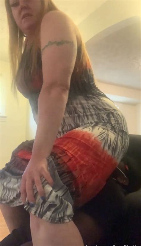 Raceplay Mistress Smell My Ass Farts You Pig ThisVid 日本語で