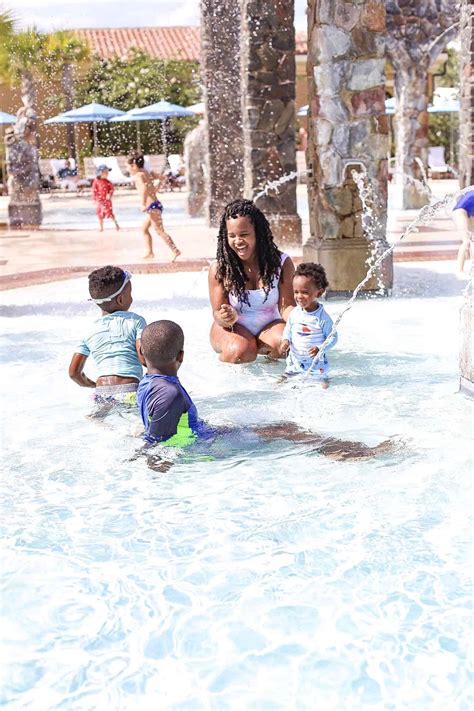 5 Hot Sexy Taryn Newton Bikini Pics